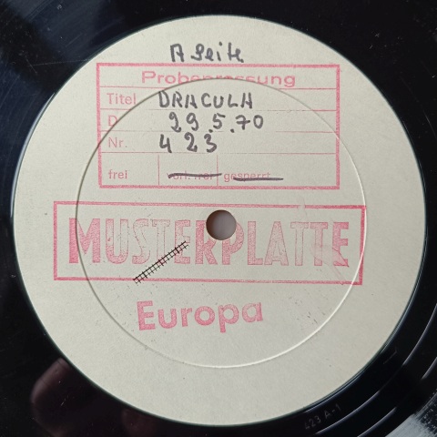 Muster-LP: Dracula - Jagd der Vampire, Seite A